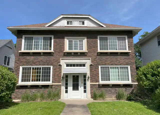 Property at 2523 N Brady St Unit 3, Davenport, IA, 52803, 2 beds, 1 bath, [object Object]