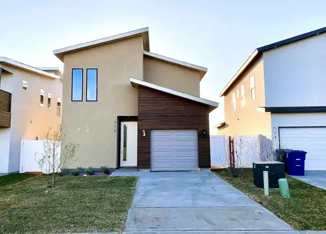 Property at 512 Deer Path Loop, Laredo, TX, 78045, 3 beds, 2.5 baths, [object Object]