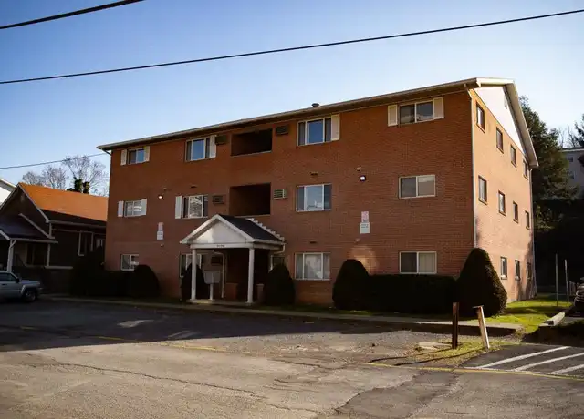 Property at 460 Harding Ave, Morgantown, WV, 26505, 2 beds, 1 bath, [object Object]