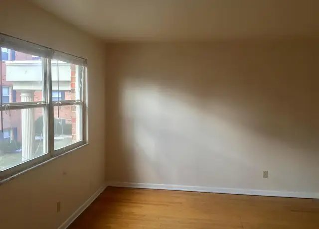 Photo of 920 E Markwood Ave, Indianapolis, IN 46227