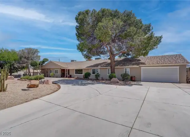 Property at 4795 W Maulding Ave, Las Vegas, NV, 89139, 5 beds, 3 baths, [object Object]