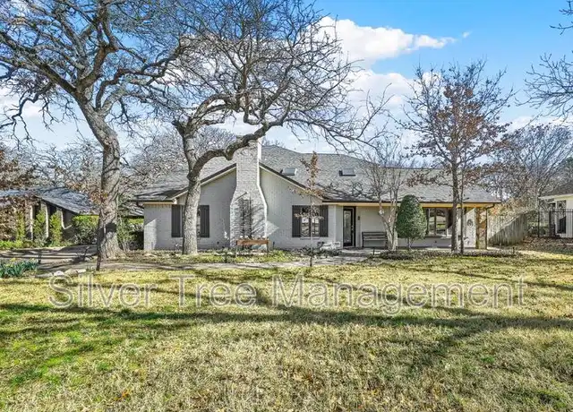 Property at 9 Meadowbrook Ln, Roanoke, TX, 76262, 4 beds, 2.5 baths, [object Object]
