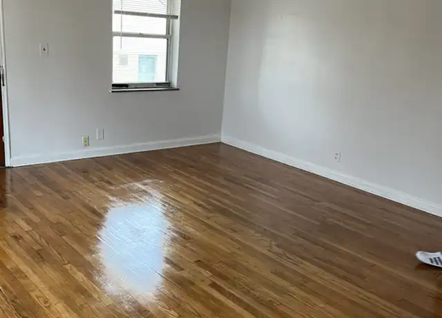 Property at 2790 Queen City Ave Unit 2, Cincinnati, OH, 45238, 2 beds, 1 bath, [object Object]
