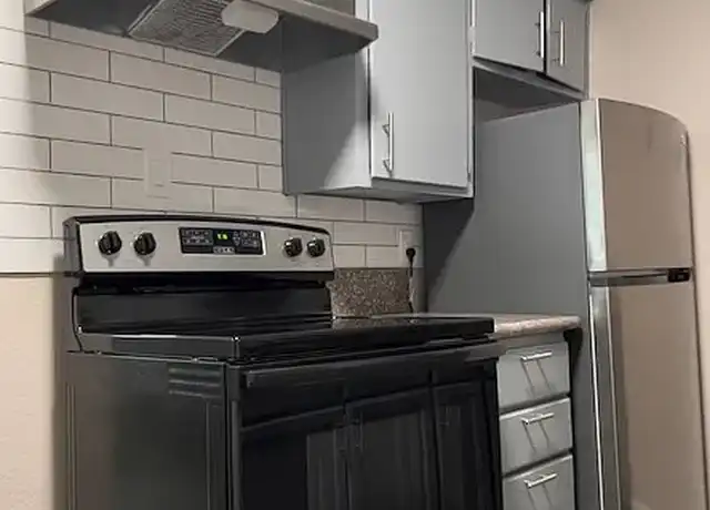 Property at Loft on Louise - 2504 Louise St, Denton, TX, 76201, 1-2 bed, 1 bath, [object Object]
