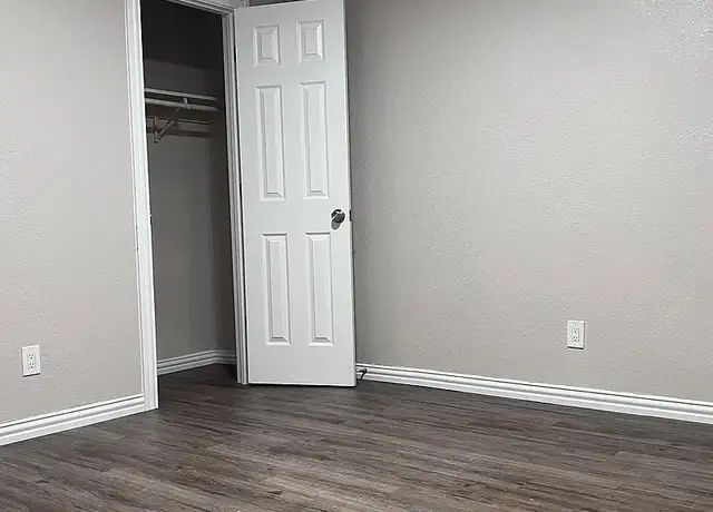 Photo of 2504 Louise St, Denton, TX 76201
