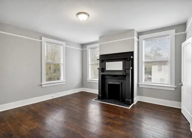 Property at 1211 E 33rd St, Savannah, GA, 31404, 2 beds, 2 baths, [object Object]