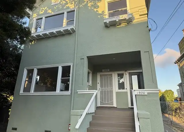 Property at 1932 Chestnut St, Oakland, CA, 94607, 2 beds, 1 bath, [object Object]