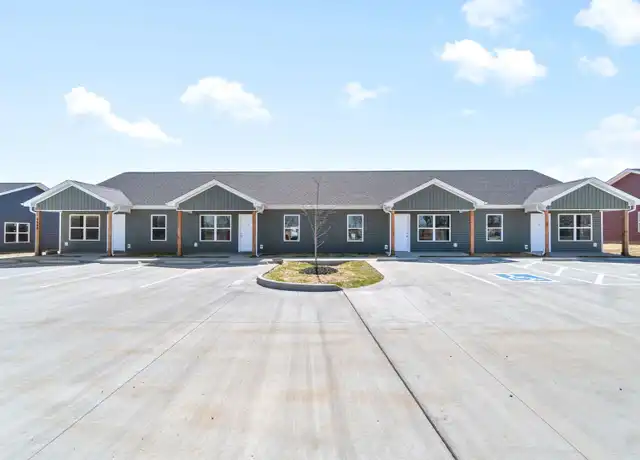 Property at 9540 Russellville Rd Unit A, Guthrie, KY, 42234, 2 beds, 2 baths, [object Object]