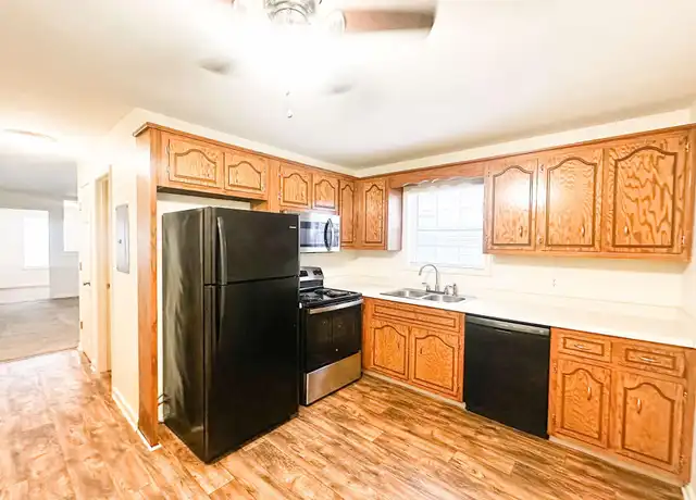 Property at 120 Ballygar St Unit F, Clarksville, TN, 37043, 2 beds, 1 bath, [object Object]