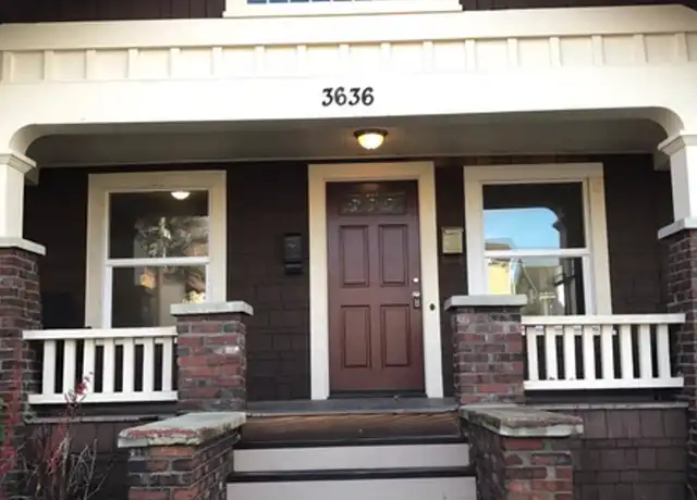 Property at 3636 Wallingford Ave N Unit B, Seattle, WA, 98103, 2 beds, 1 bath, [object Object]