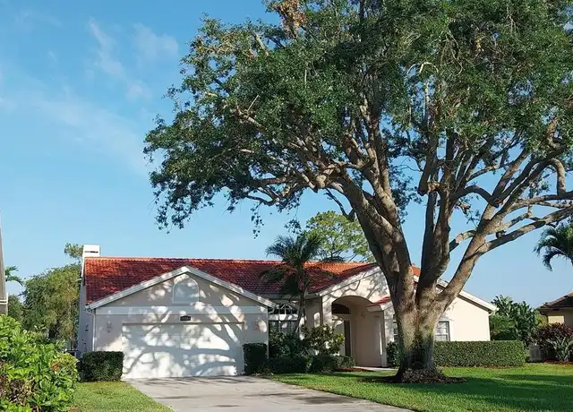 Property at 449 Dundee Ct, Naples, FL, 34104, 3 beds, 2 baths, [object Object]