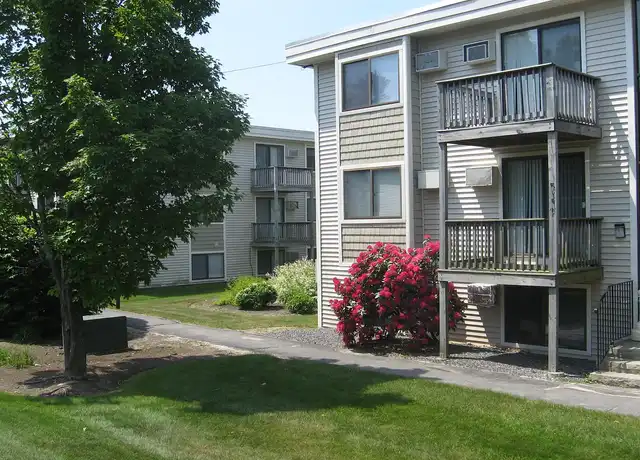 Property at Huntington North - 326 Auburn St, Portland, ME, 04103, 1 bed, 1 bath, [object Object]