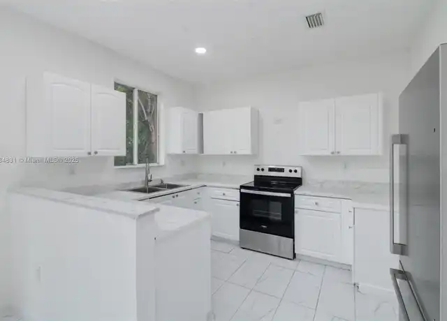 Property at 1543 SE 24th Ct #228, Homestead, FL, 33035, 3 beds, 2 baths, [object Object]