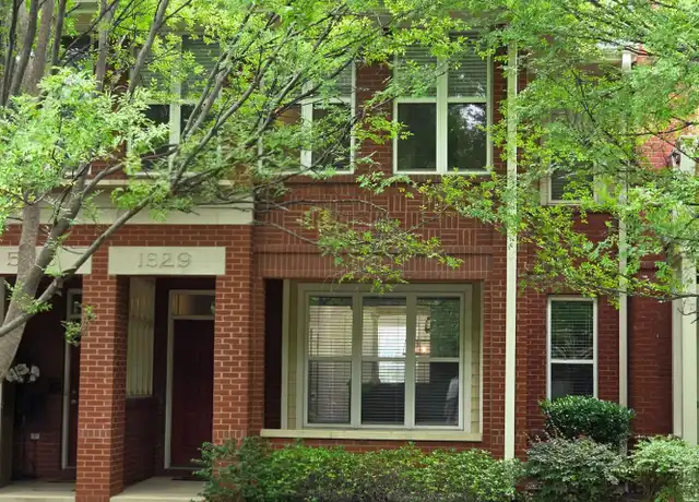 Property at 529 E 9th St, Charlotte, NC, 28202, 2 beds, 2.5 baths, [object Object]