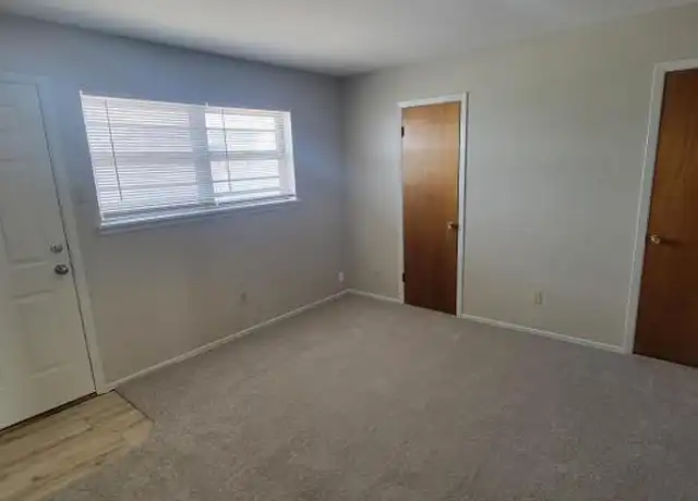 Property at 1036 N Wells St, Pampa, TX, 79065, 2 beds, 1 bath, [object Object]