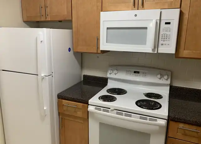 Property at 16 Whites Ave Unit 58, Watertown, MA, 02472, 2 beds, 1 bath, [object Object]