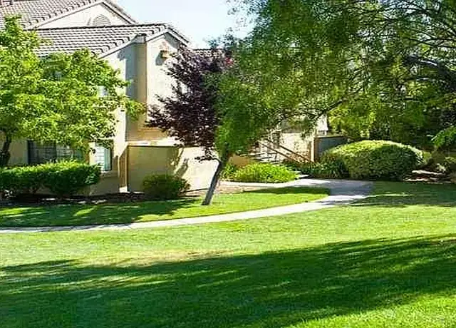 Photo of 2201 Oak Hills Cir, Pittsburg, CA 94565