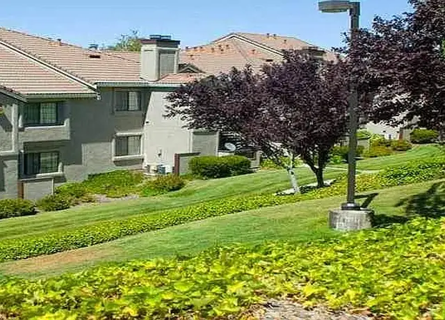 Photo of 2201 Oak Hills Cir, Pittsburg, CA 94565