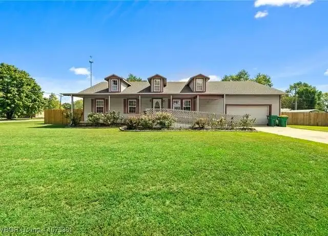 Property at 196 Western Heights Cir, Centerton, AR, 72719, 3 beds, 2 baths, [object Object]