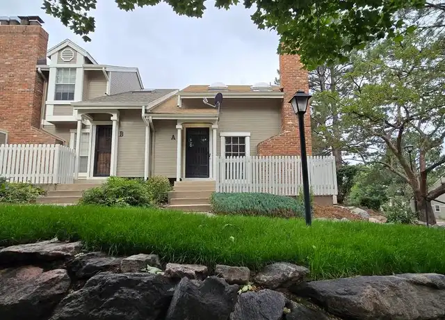 Property at 2832 W Long Dr, Littleton, CO, 80120, 2 beds, 1 bath, [object Object]
