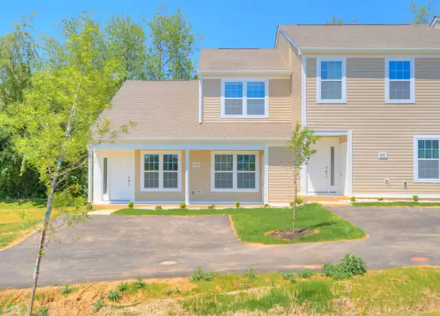 Property at 690 Twisted Oak Dr NW, Christiansburg, VA, 24073, 3 beds, 2 baths, [object Object]