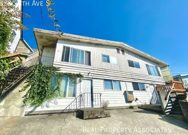Property at 828 28th Ave S, Seattle, WA, 98144, 2 beds, 1 bath, [object Object]