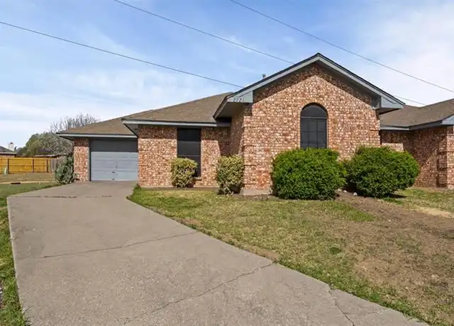 Property at 2721 La Jolla Ct, Glenn Heights, TX, 75154, 3 beds, 2 baths, [object Object]