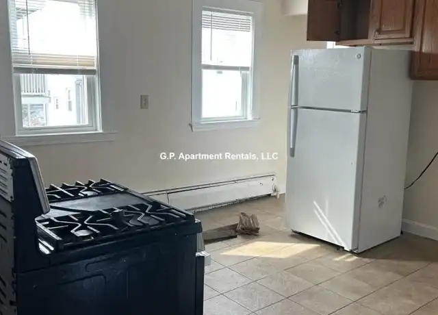 Property at 143 Hancock St, Everett, MA, 02149, 2 beds, 1 bath, [object Object]