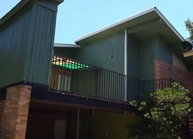 Property at 1014 Bois D'Arc St Unit B, Lockhart, TX, 78644, 3 beds, 2 baths, [object Object]