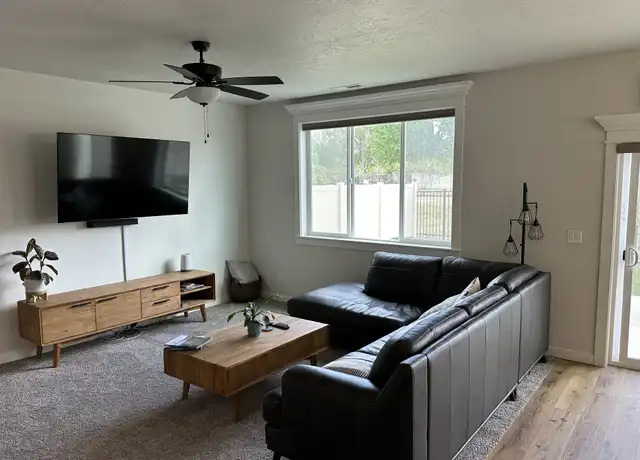 Property at 1934 S Defio Way, Meridian, ID, 83642, 4 beds, 2.5 baths, [object Object]