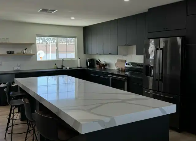 Property at 103 E Huntington Dr, Tempe, AZ, 85282, 4 beds, 2 baths, [object Object]