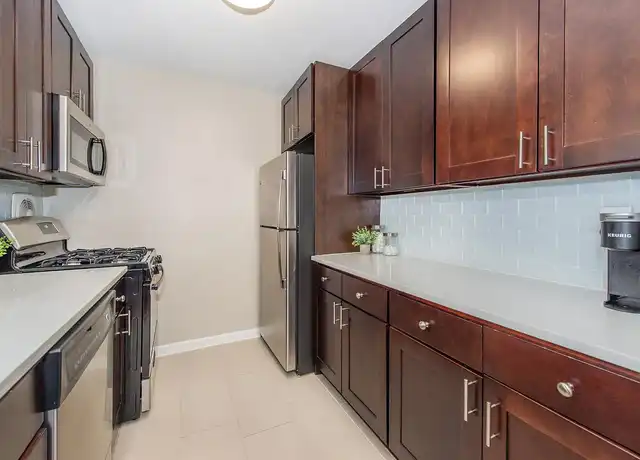 Property at Metropark Station - 20 Gill Ln, Iselin, NJ, 08830, 1-2 bed, 1 bath, [object Object]