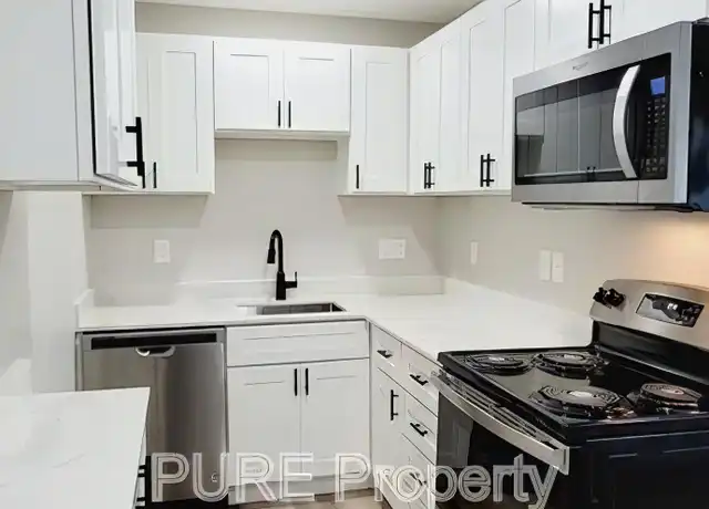 Property at 806 S 39th St Unit D, Tacoma, WA, 98418, 1 bed, 1 bath, [object Object]