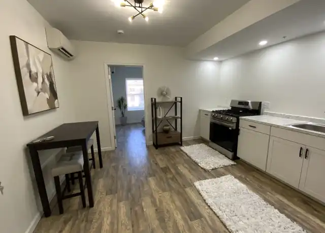Property at 61 Colony Pl Unit 2B, Meriden, CT, 06451, 1 bed, 1 bath, [object Object]