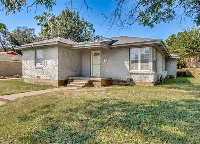 Property at 4650 S Ridge Ter, Fort Worth, TX, 76133, 2 beds, 1 bath, [object Object]
