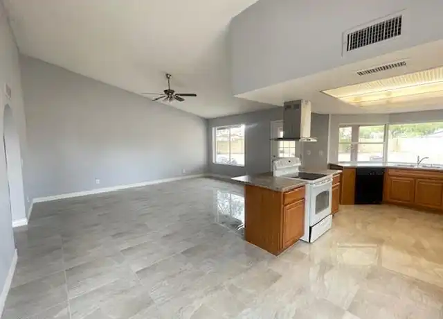 Property at 17853 N 43rd Dr, Glendale, AZ, 85308, 3 beds, 2 baths, [object Object]