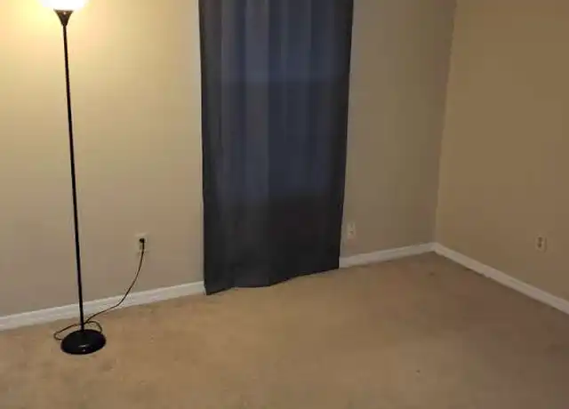 Property at 725 Lincoln St, Kissimmee, FL, 34741, 1 bed, 1 bath, [object Object]