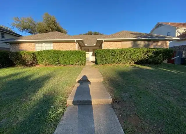 Property at 4011 Ridgebrook Dr, Arlington, TX, 76015, 2 beds, 2 baths, [object Object]
