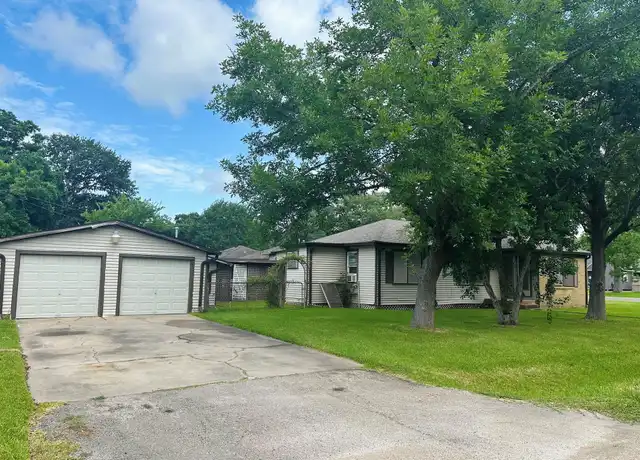 Property at 2303 Oaklawn Dr, La Marque, TX, 77568, 3 beds, 1.5 baths, [object Object]