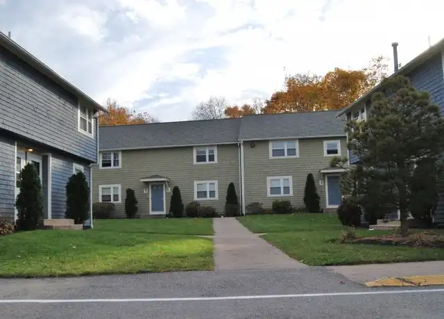 Property at 130 Caswell St Unit 103, Narragansett, RI, 02882, 2 beds, 1 bath, [object Object]