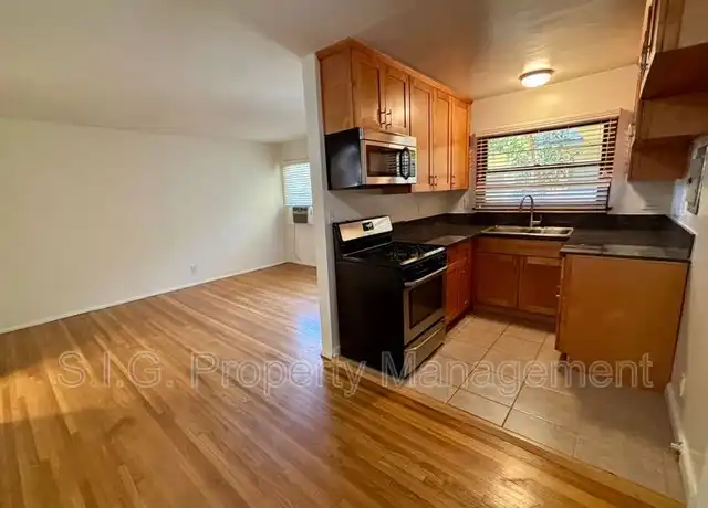 Property at 1702 W Victory Blvd Unit B, Burbank, CA, 91506, 1 bed, 1 bath, [object Object]