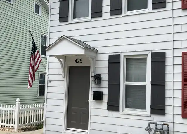 Property at 425 S High St, Mechanicsburg, PA, 17055, 2 beds, 1.5 baths, [object Object]