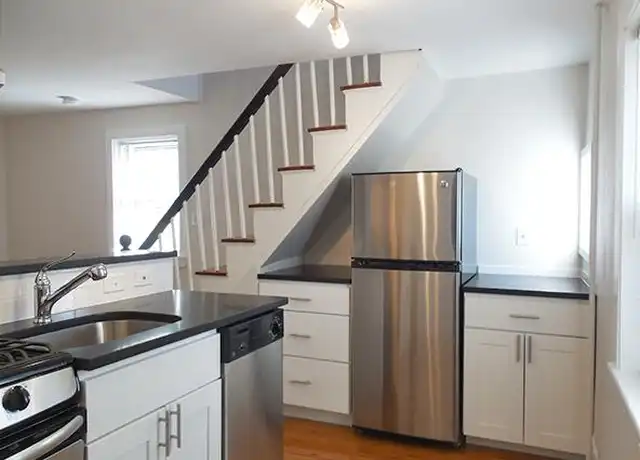 Property at 10 Smith Ave Unit 2R, Somerville, MA, 02143, 2 beds, 2 baths, [object Object]