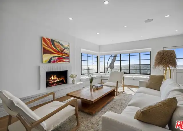Property at 31500 Victoria Point Rd, Malibu, CA, 90265, 4 beds, 4.5 baths, [object Object]