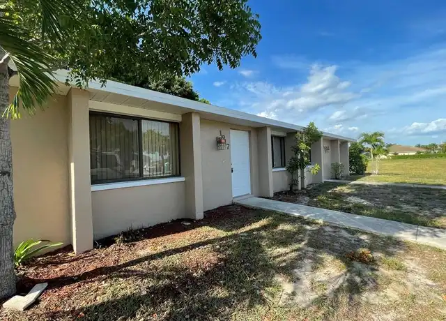 Property at 1915 Cape Coral Pkwy W, Cape Coral, FL, 33914, 2 beds, 1 bath, [object Object]