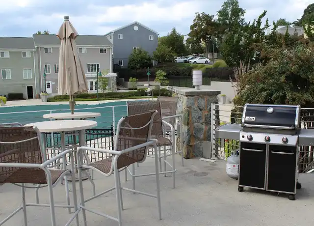 Property at 4079 S Four Mile Run Dr #403, Arlington, VA, 22204, 1 bed, 1 bath, [object Object]