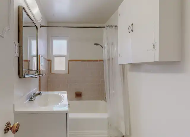 Property at 319 12th St SW, Albuquerque, NM, 87102, 2 beds, 1 bath, [object Object]