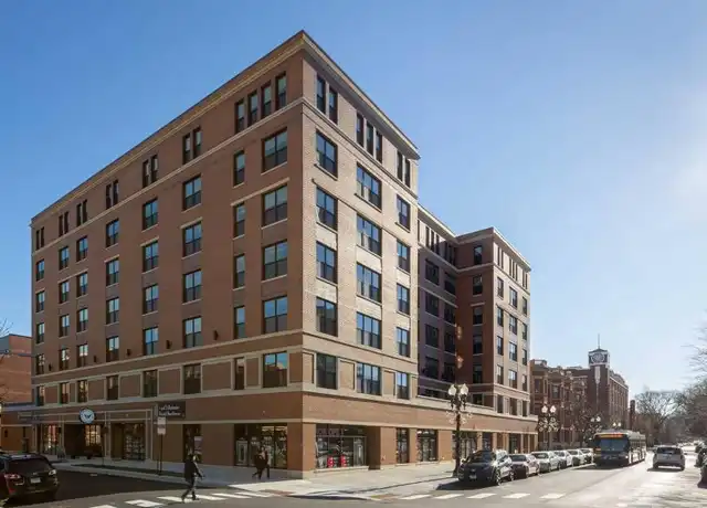 Property at 948 W Dakin St, Chicago, IL, 60613, 1 bed, 1 bath, [object Object]