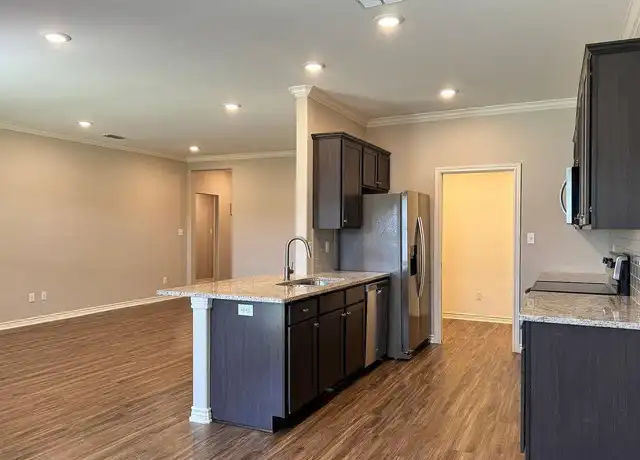 Property at 4300 Huntingtower Dr, Tyler, TX, 75707, 3 beds, 2 baths, [object Object]