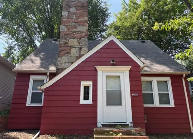 Property at 1130 6th St E, Saint Paul, MN, 55106, 3 beds, 1.5 baths, [object Object]